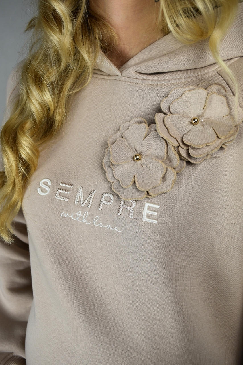 Beżowa bluza ciążowa z kapturem - obrazek 6