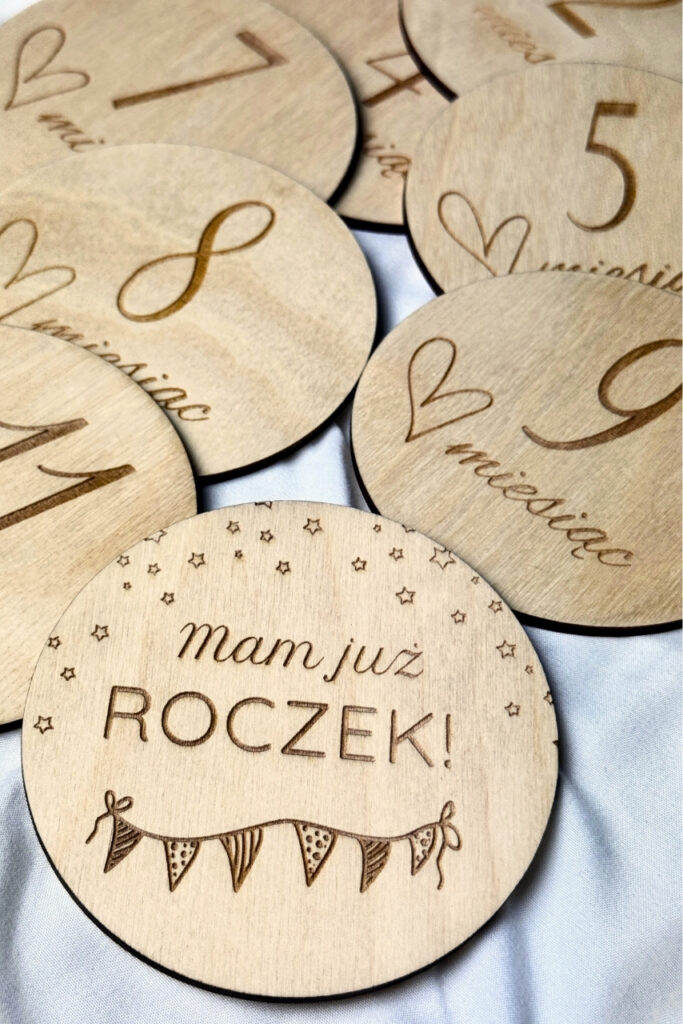 Drewniane tabliczki miesiące do zdjęć